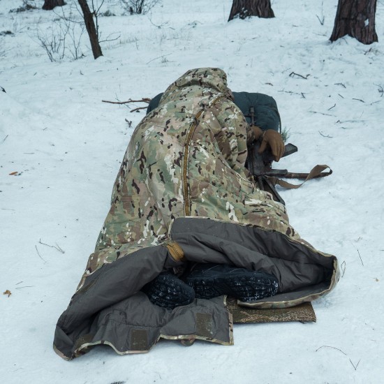 Field sleeping bag "DUGOUT-R"